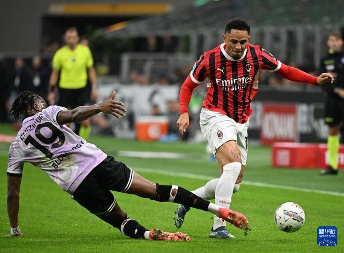 意甲焦点战：乌迪内斯“铁桶阵”能否锁死AC米兰的锋线狂飙？